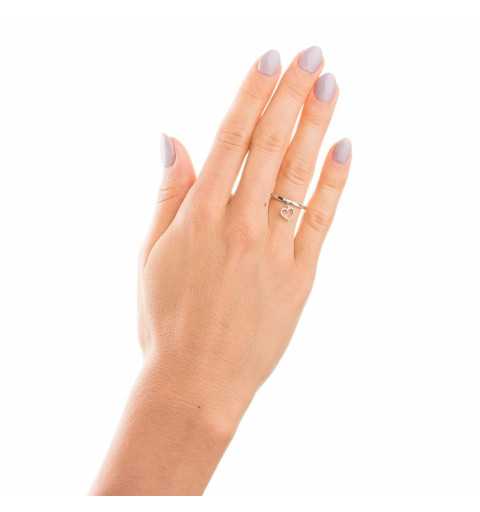 Srebrny pierścionek z charmsem serduszko