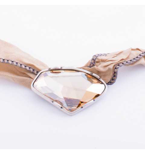 Srebrna bransoletka MOTYLE wykonana z naturalnego jedwabiu z Kryształem Swarovskiego Golden Shadow antyczne srebro MJS3067