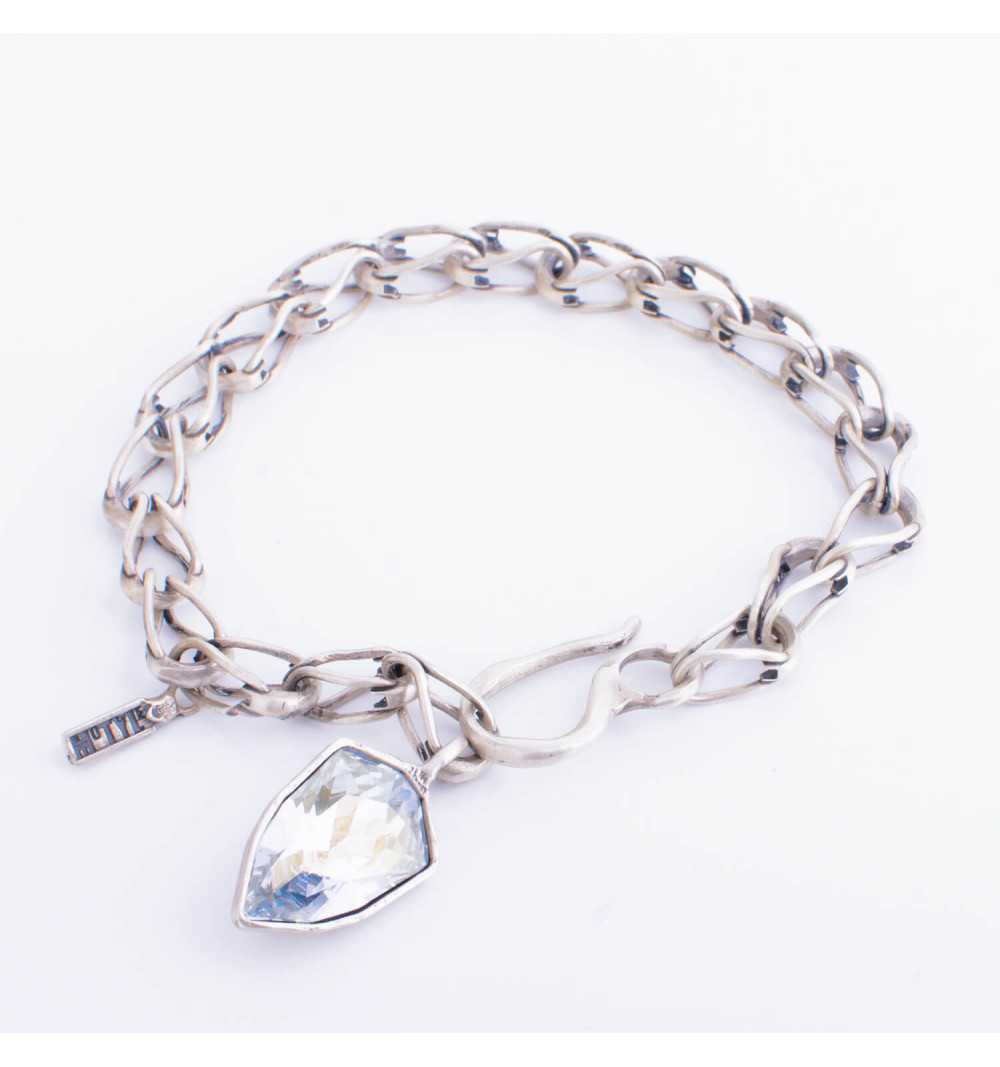 Srebrna bransoletka MOTYLE w kolorze antycznego srebra oksydowana z kryształem Swarovskiego Blue Shade MS3537